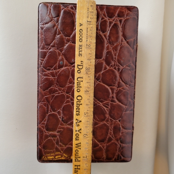 Faux Leather Croc Embossed Watch - Bracelet - Jewelry Case ~ FINAL PRICE - Picture 10 of 13